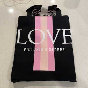 New Victoria’s Secret tote bag